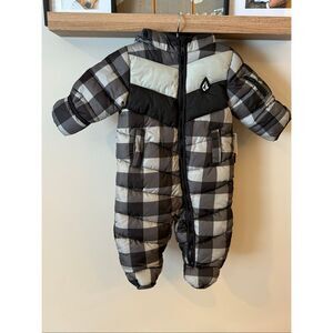 NWT VOLCOM Baby Snow Suit 6-9M